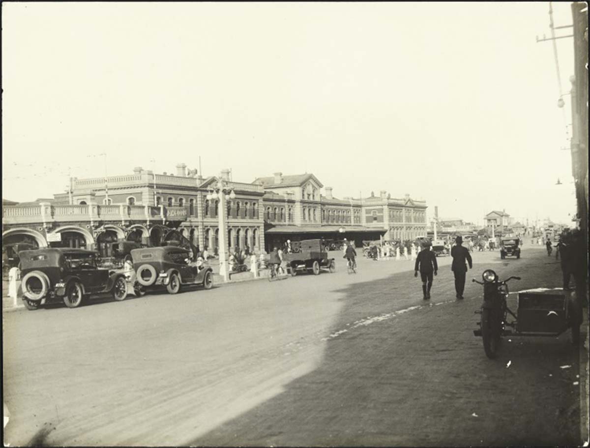 Perth. Railway Station, 1925s
