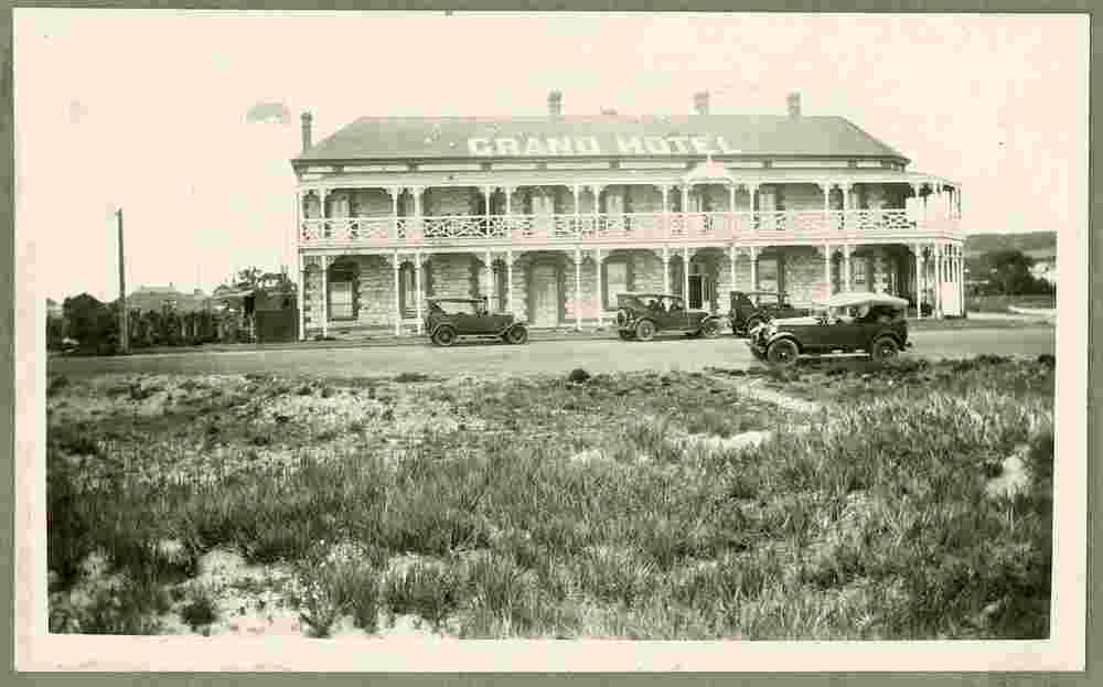 Port Lincoln. Grand Hotel, 1930