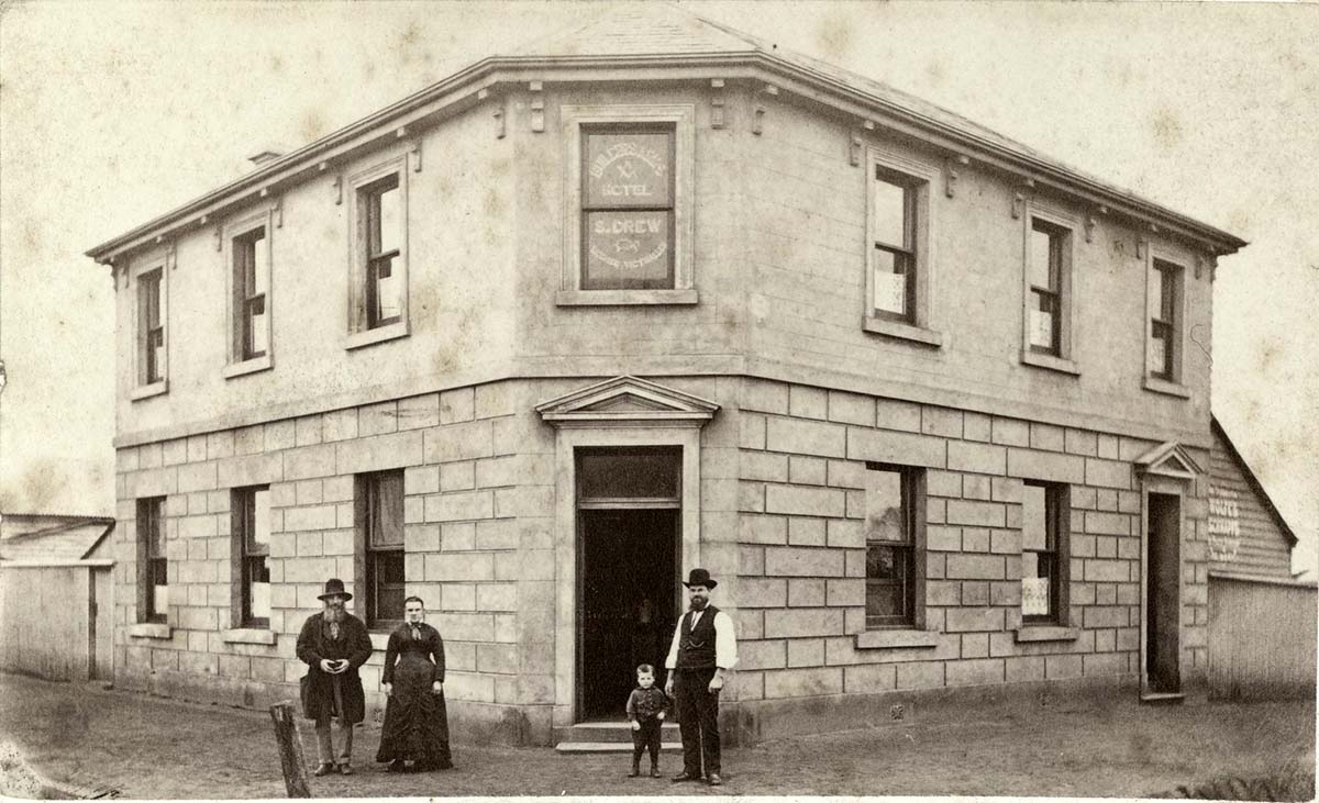 Portland. Builders Arms Hotel, circa 1890
