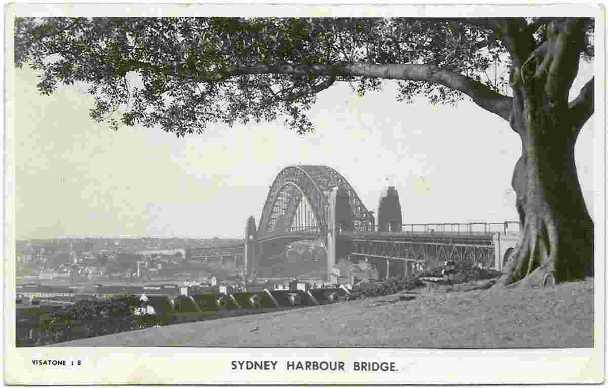 Sydney. Harbour Bridge