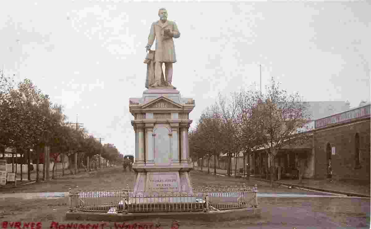 Warwick. Statue of Thomas Joseph Byrnes, early 1900s