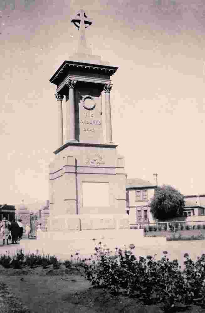 Warwick. War Memorial, circa 1920