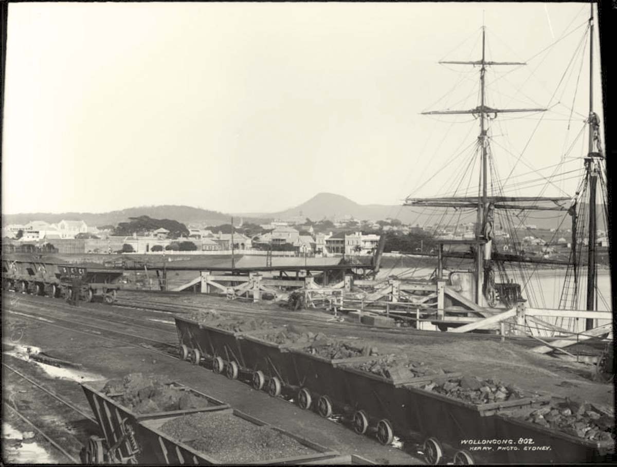 Wollongong. Harbour, 1870's