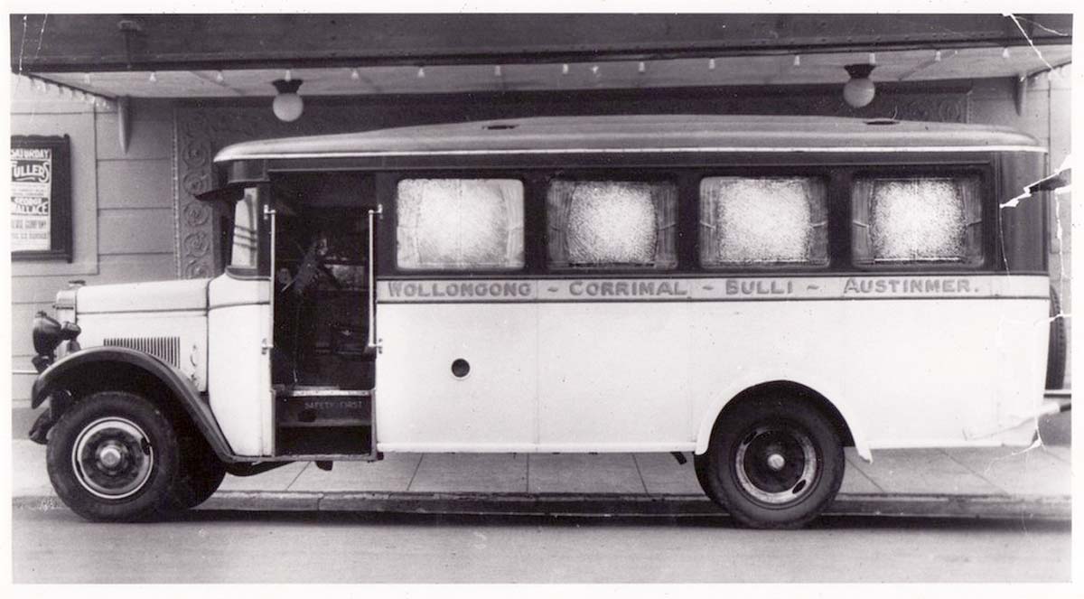 Henson's Bus in Wollongong
