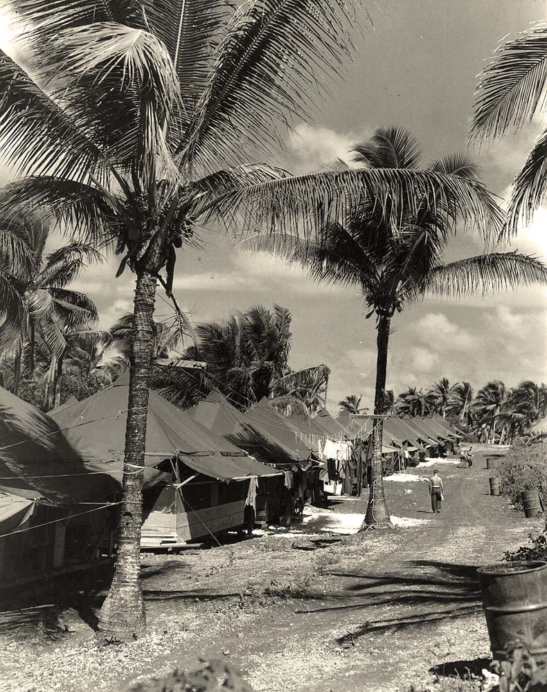 Hagåtña (Agana, Agaña). Naval Advance Base, 1944