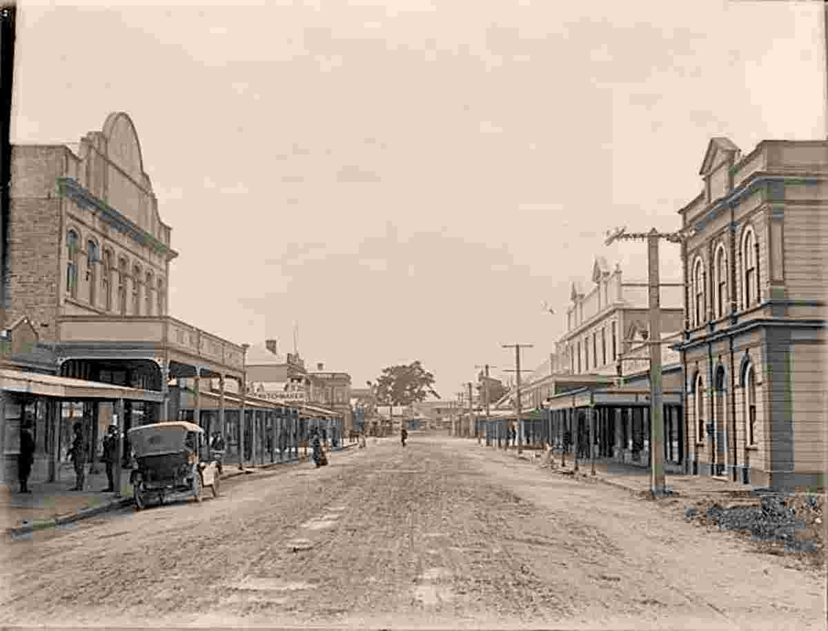Dargaville. Main street, between 1916 and 1920