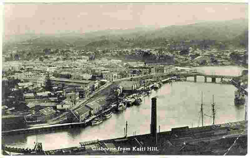 Gisborne. View of Gisborne from Koiti Hill, circa 1900-10's