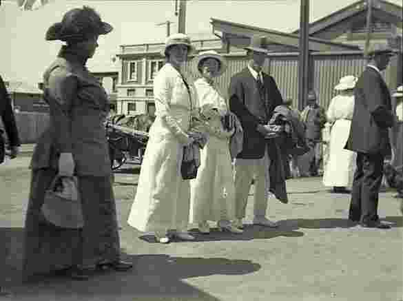 On Hastings Railway station, 24 December 1914