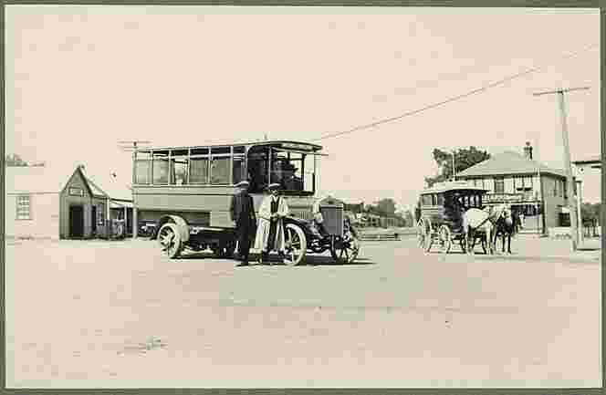 Havelock North. Motor and horse-drawn buses, 1913