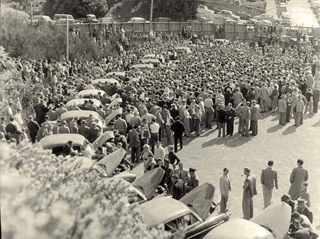 Hororata. Auction sale of cars from Hororata, 1955