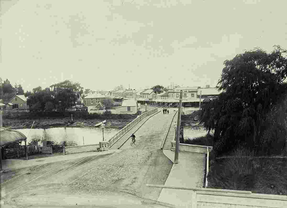 Kaiapoi. Panorama of Bridge
