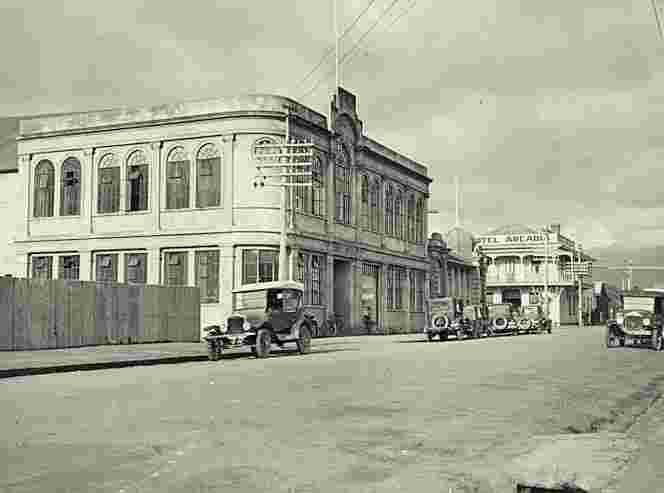 Levin. Bath Street, circa 1933