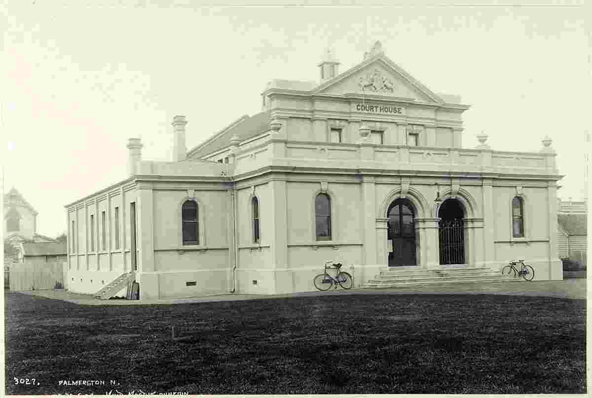 Palmerston North. Court House, 1904