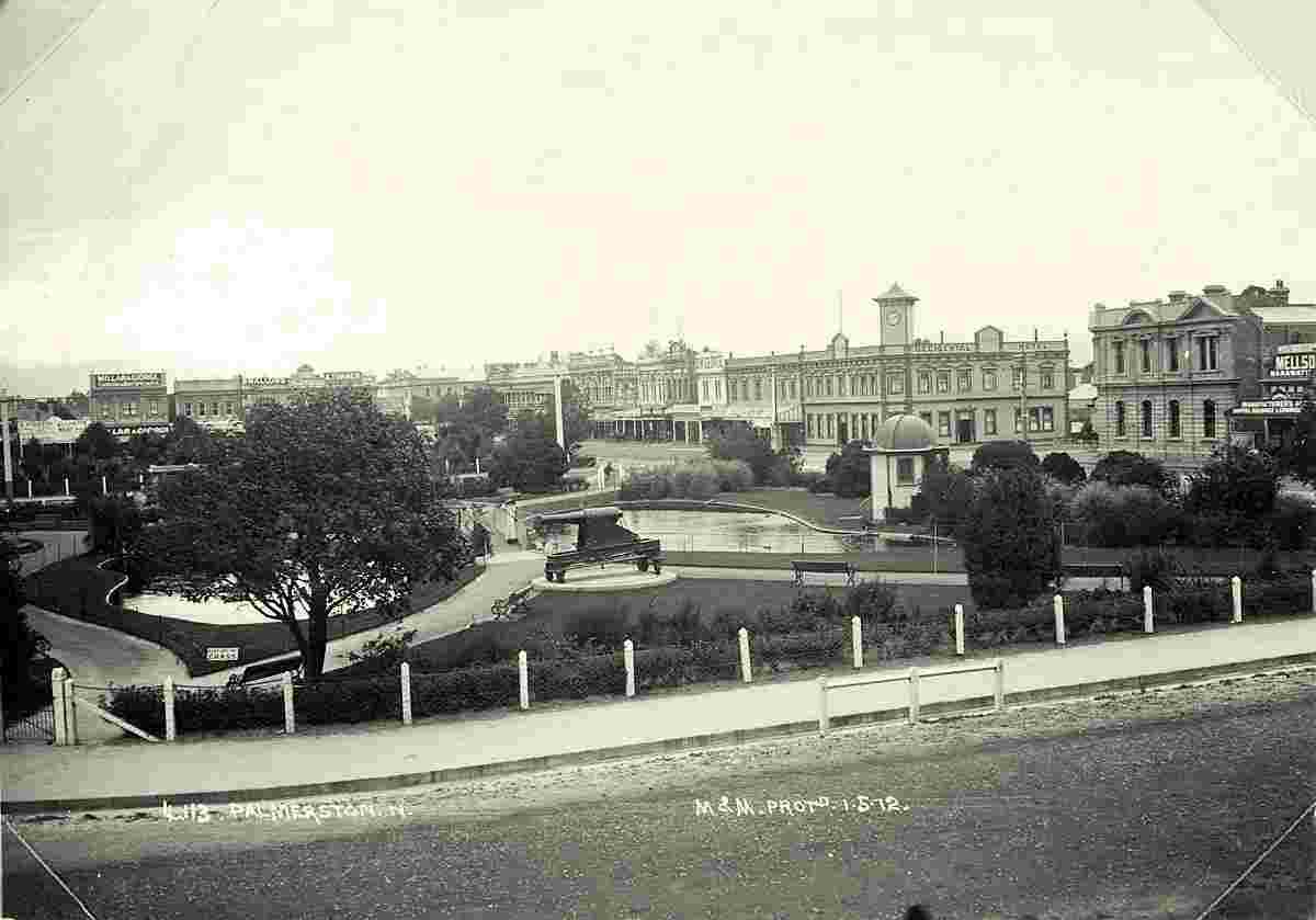 Palmerston North. Panorama of City Square, 1912