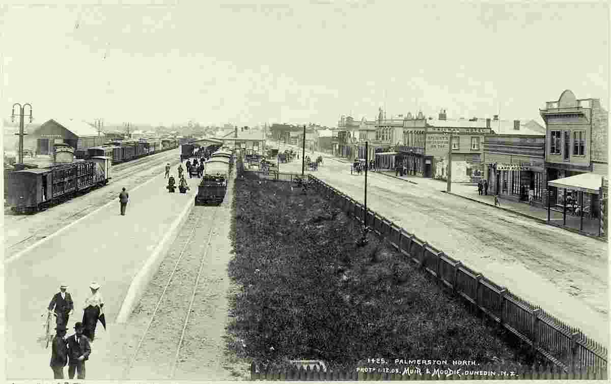 Palmerston North. Panorama of Railway Station and Street, 1903