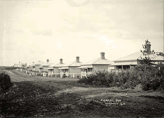 Warkworth. Cottages on Pulham Road, circa 1910's
