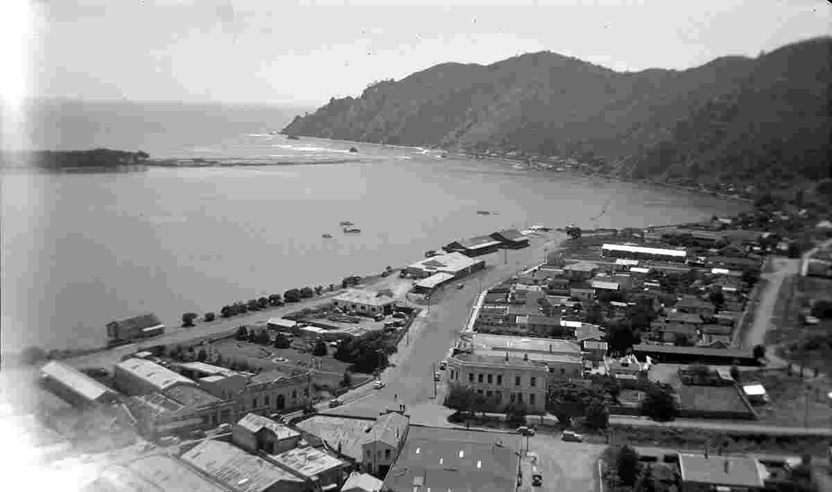 Whakatane. Harbour, circa 1950