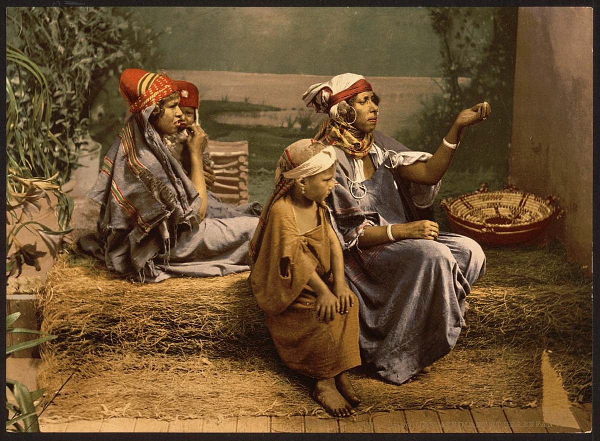 Tunis. Bedouin beggars and children, circa 1890