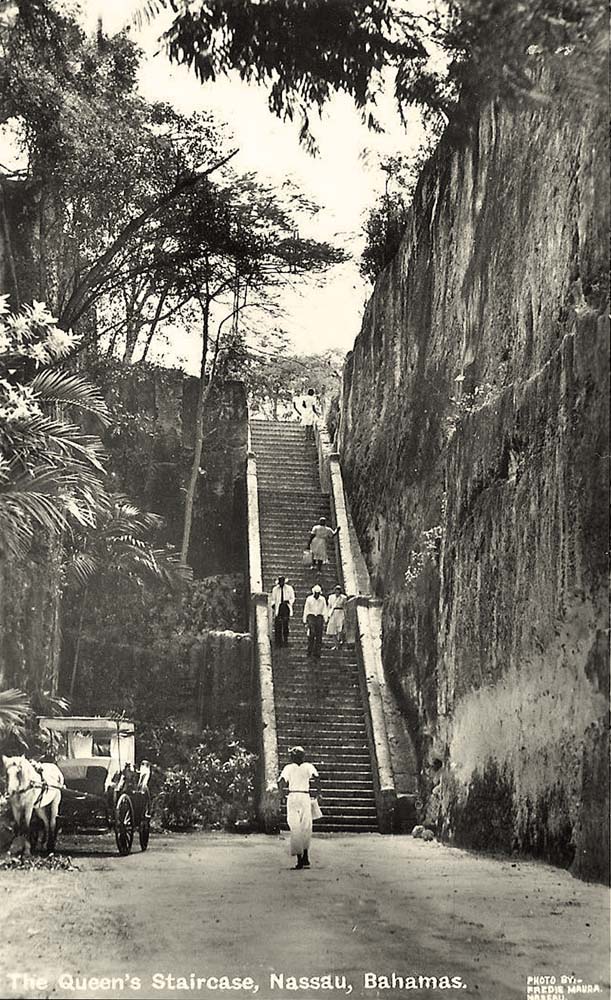 Nassau. Queen's Staircase