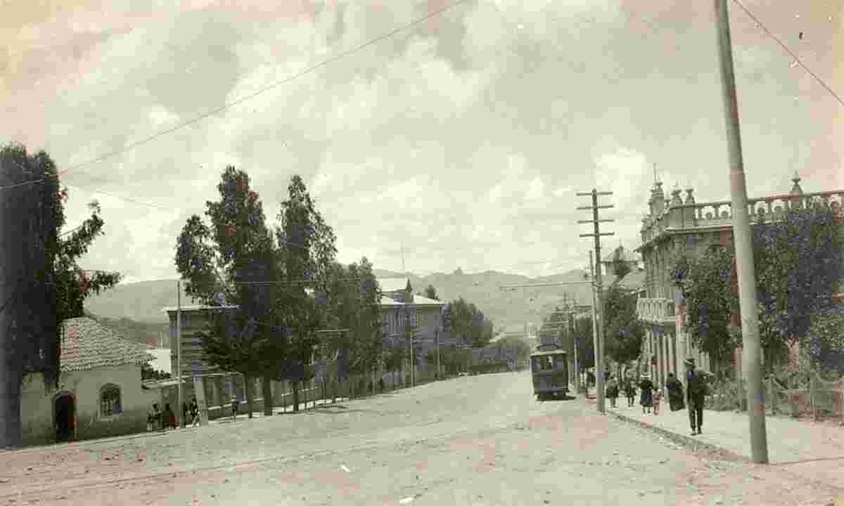La Paz. Panorama of street with tram, 1910s