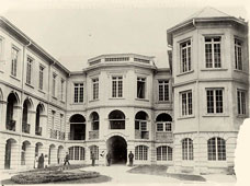 Bogotá. Courtyard of President's Palace between 1905 and 1920