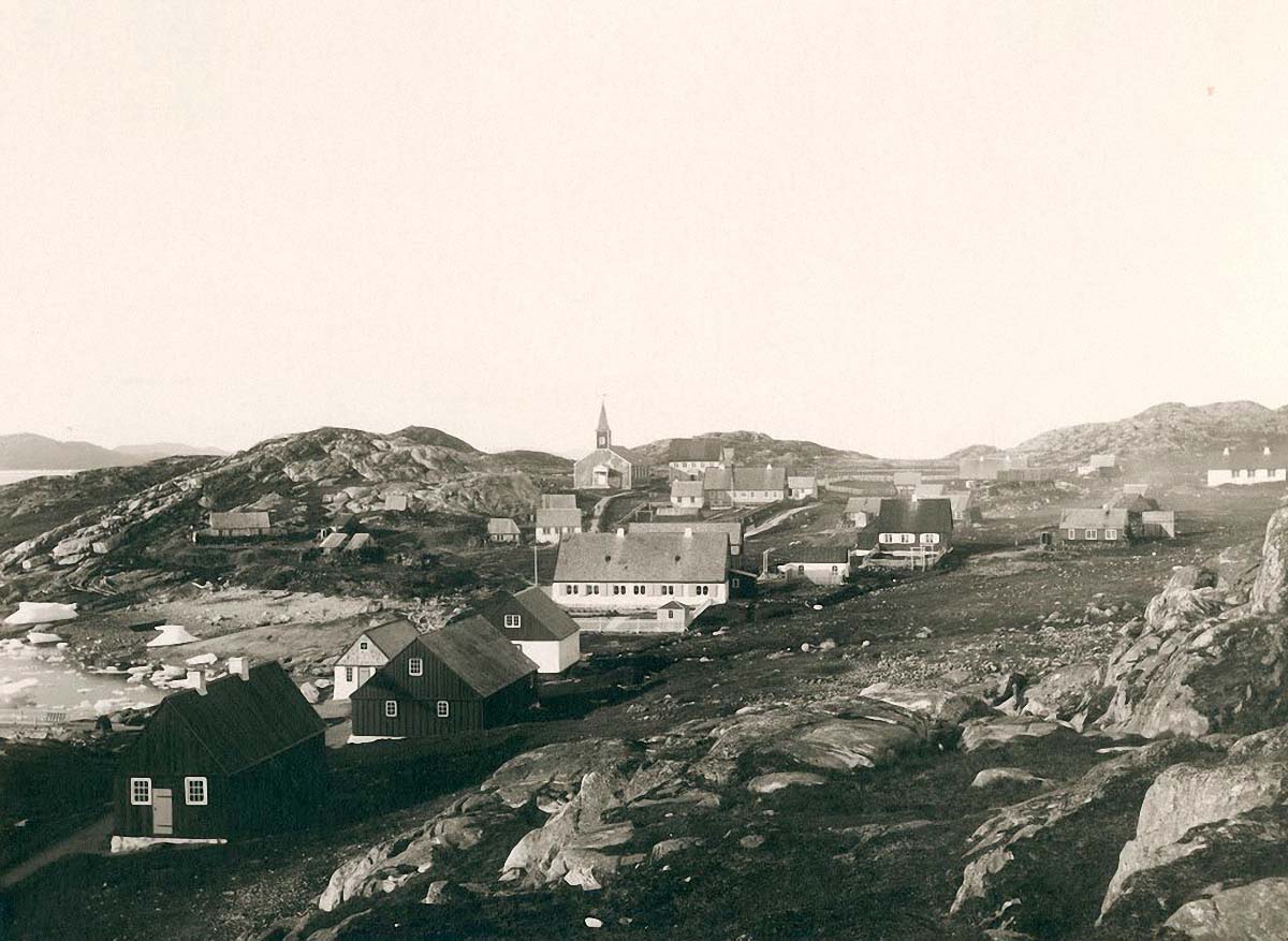 Nuuk (Godthåb, Godthaab). View toward the city, circa 1890