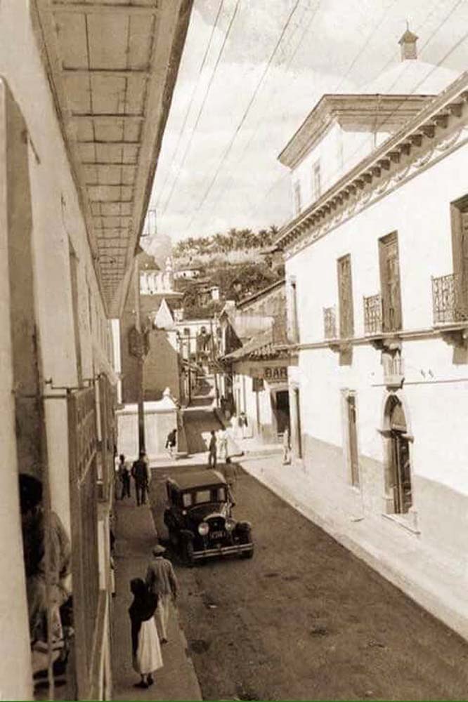 Tegucigalpa. Panorama of town street
