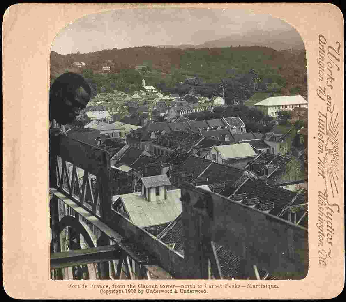 Fort-de-France. Fort de France, du clocher de l'église - nord aux pics du Carbet, vers 1900