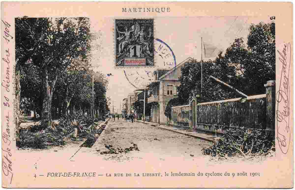 Fort-de-France. La Rue de la Liberte le lendemain du cyclone du 9 août 1903