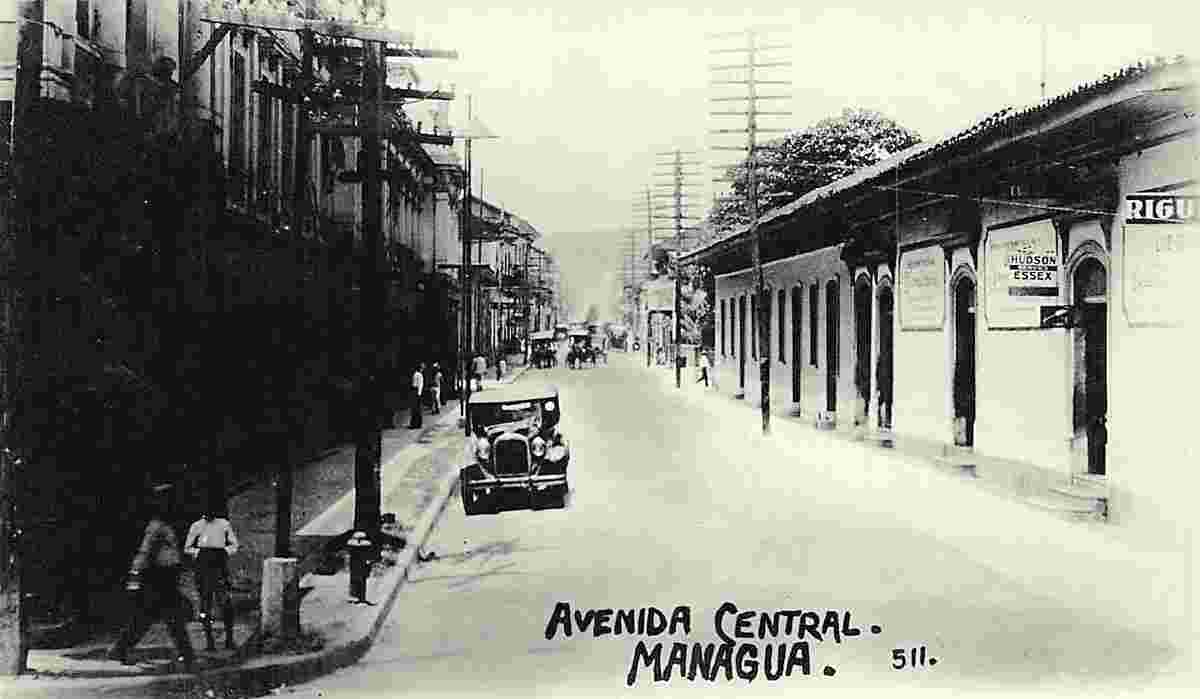 Managua. Avenida Central