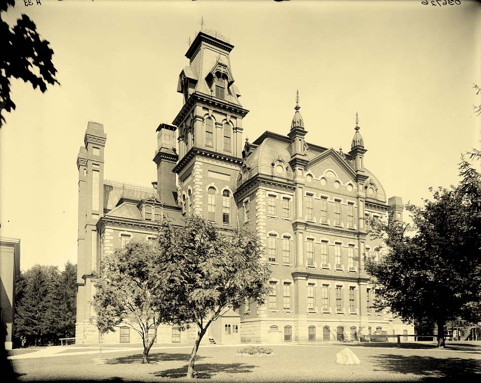 Lansing. High school, 1905