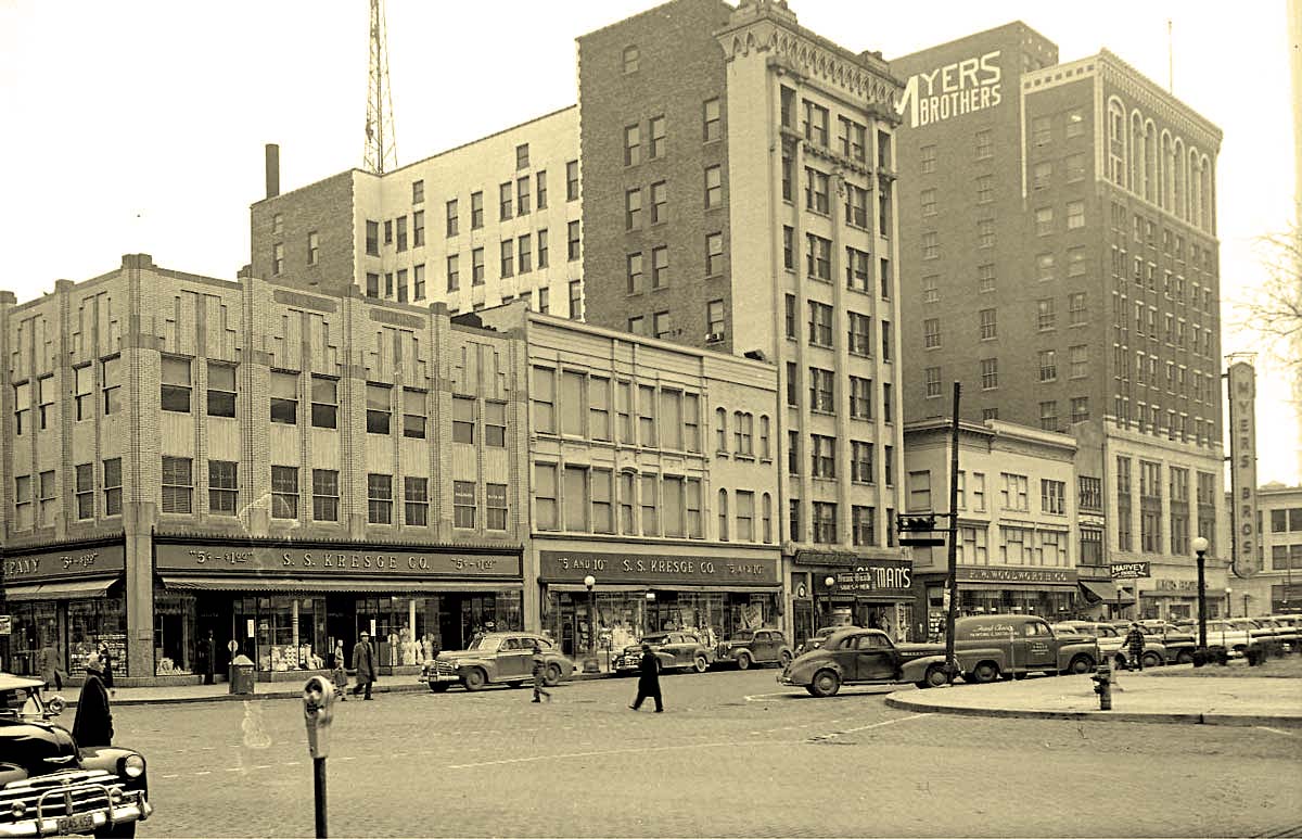Springfield. Corner of 5th and Adams Streets, 1949
