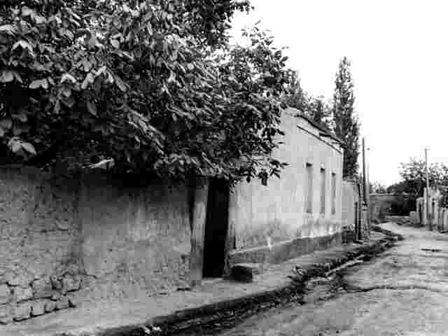 Vagharshapat. Streets of Etchmiadzin