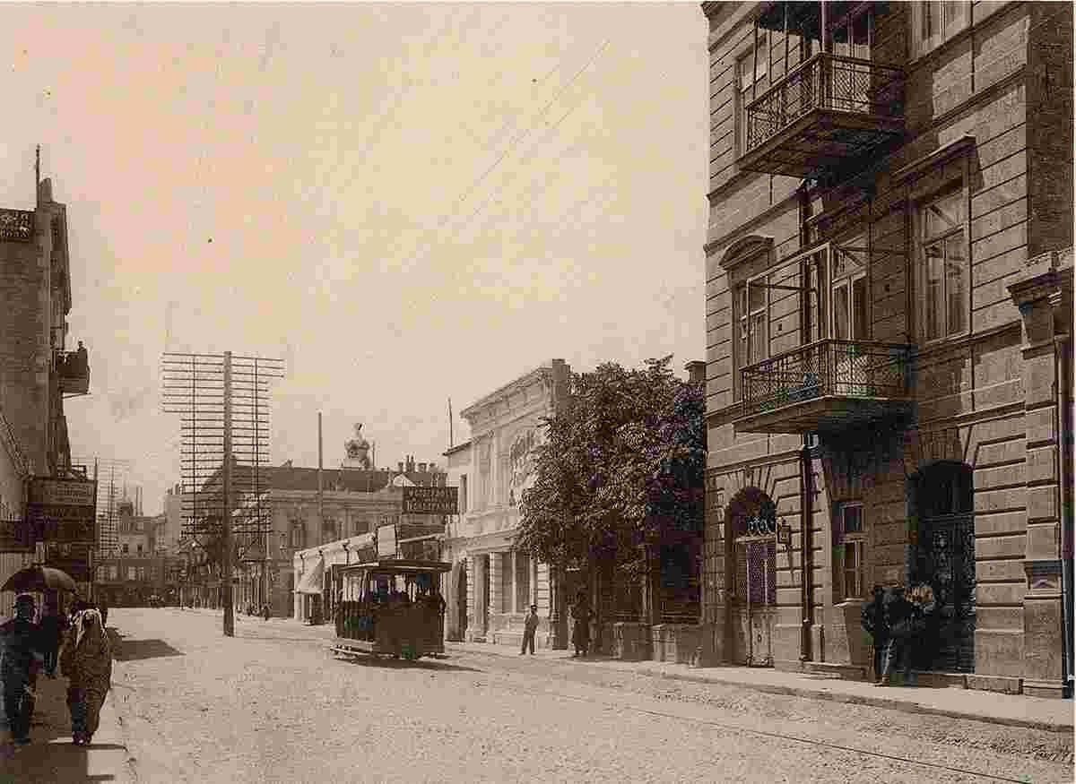 Baku. Molokanskaya street, Kokovikhin's photostudio, 1910