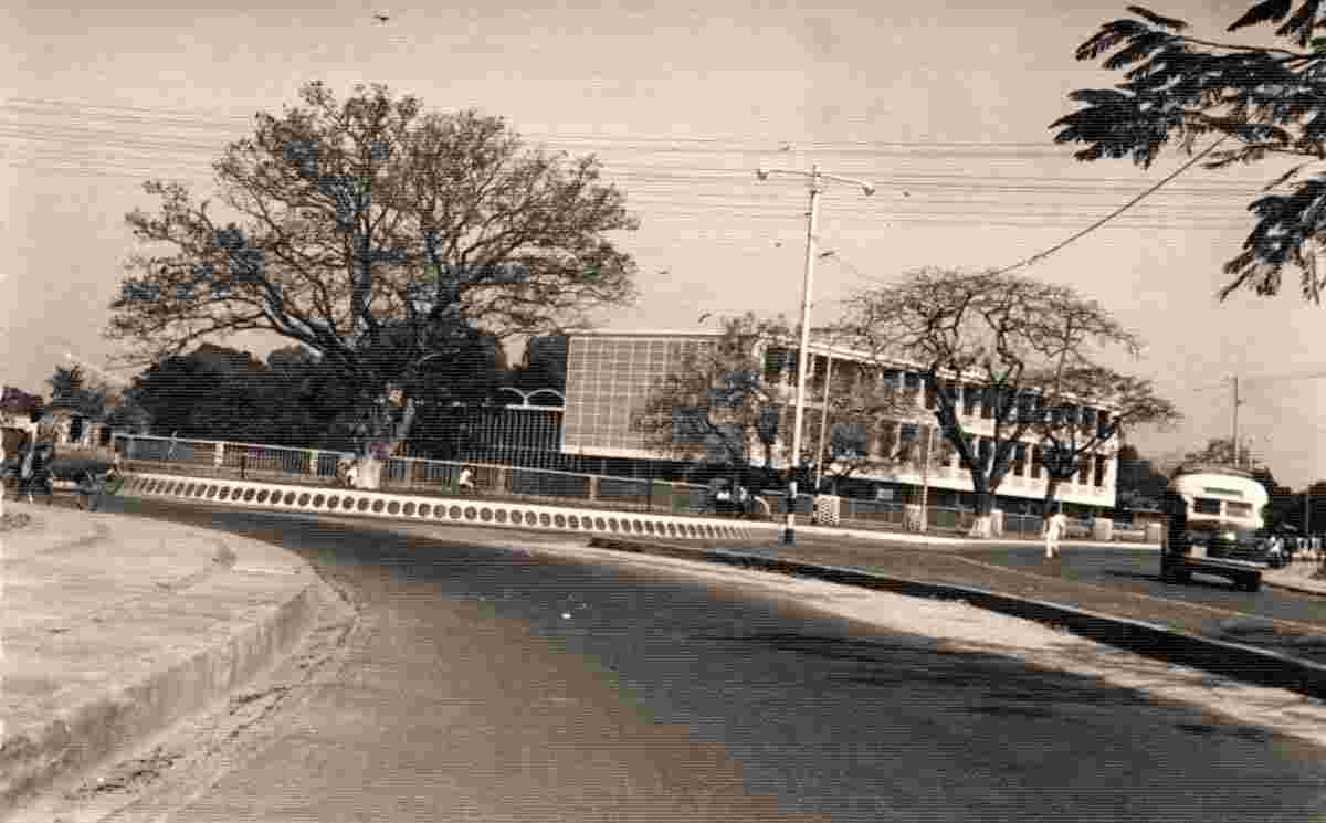 Dhaka. Ayub Avenue, 1950s