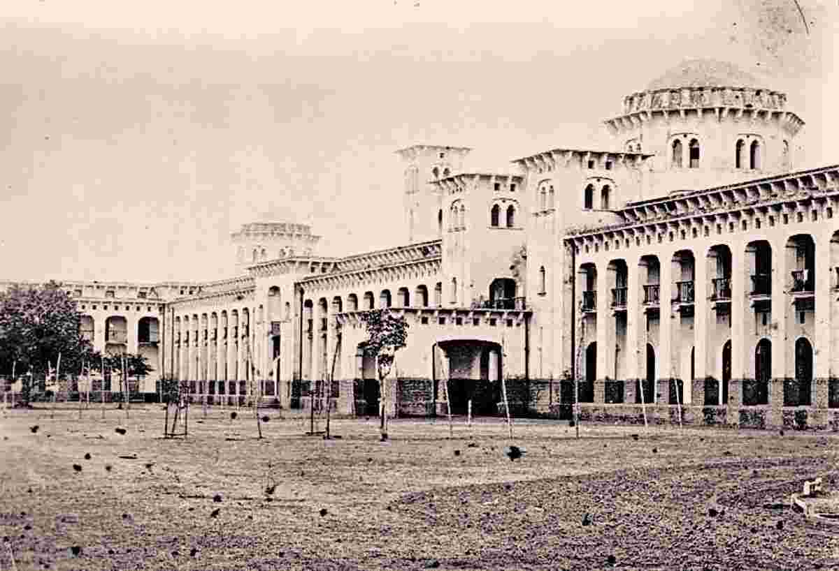 Dhaka. Medical College and Hospital, 1940s