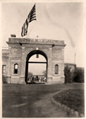Beijing. U.S. Legation gate, between 1915 and 1925