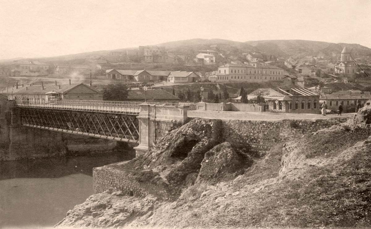 Tbilisi. Mnatsakanovsky bridge