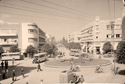 Tel Aviv. Panorama of the city street, between 1920 and 1946