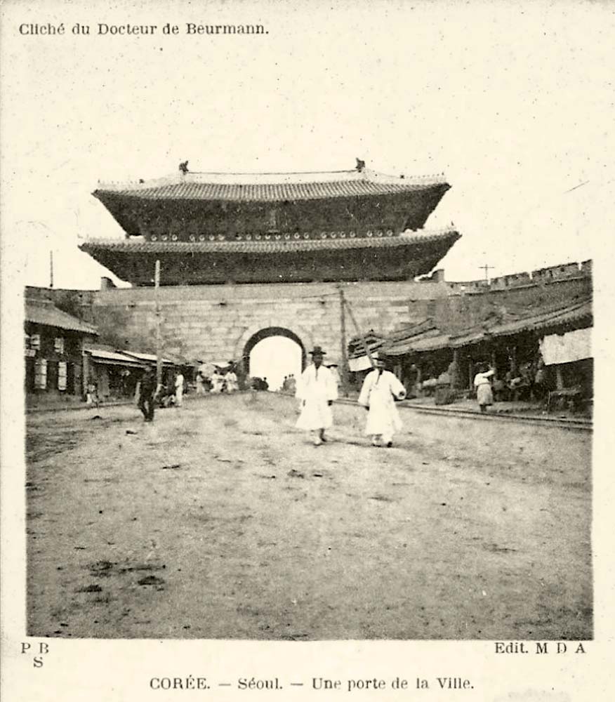 Seoul. The Nandaimon gate, 1903