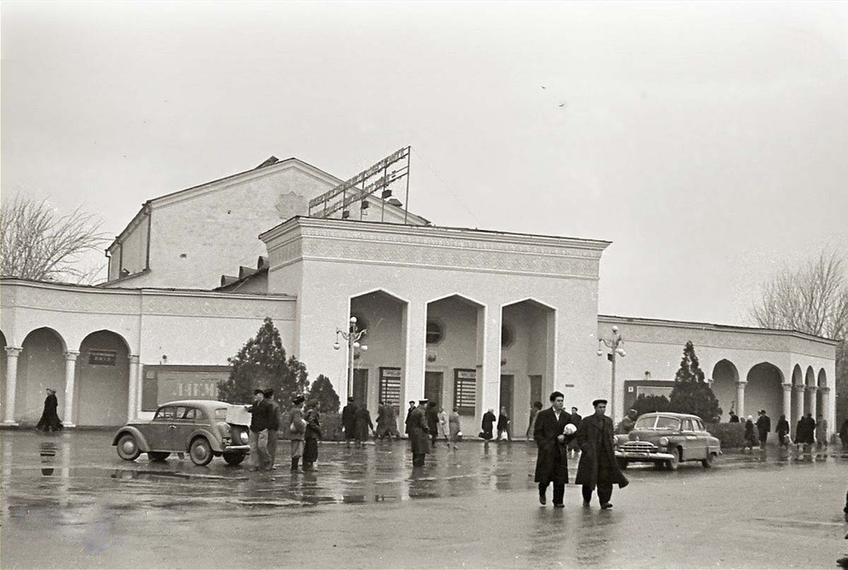 Ashgabat. Opera and Ballet Theater named after Makhtumkuli, 1960