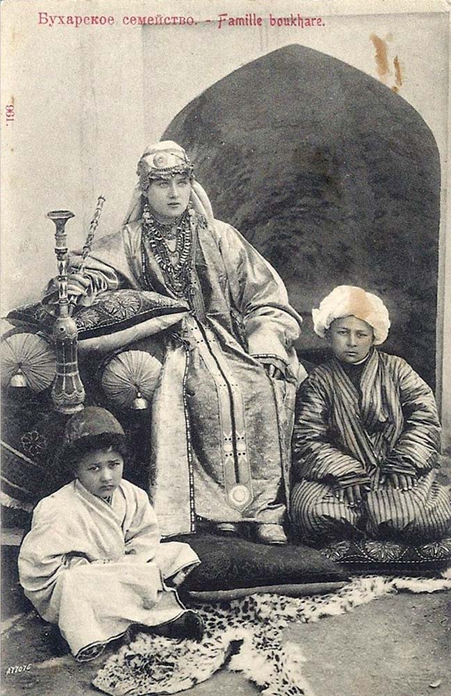 Bukhara family - mother and two sons