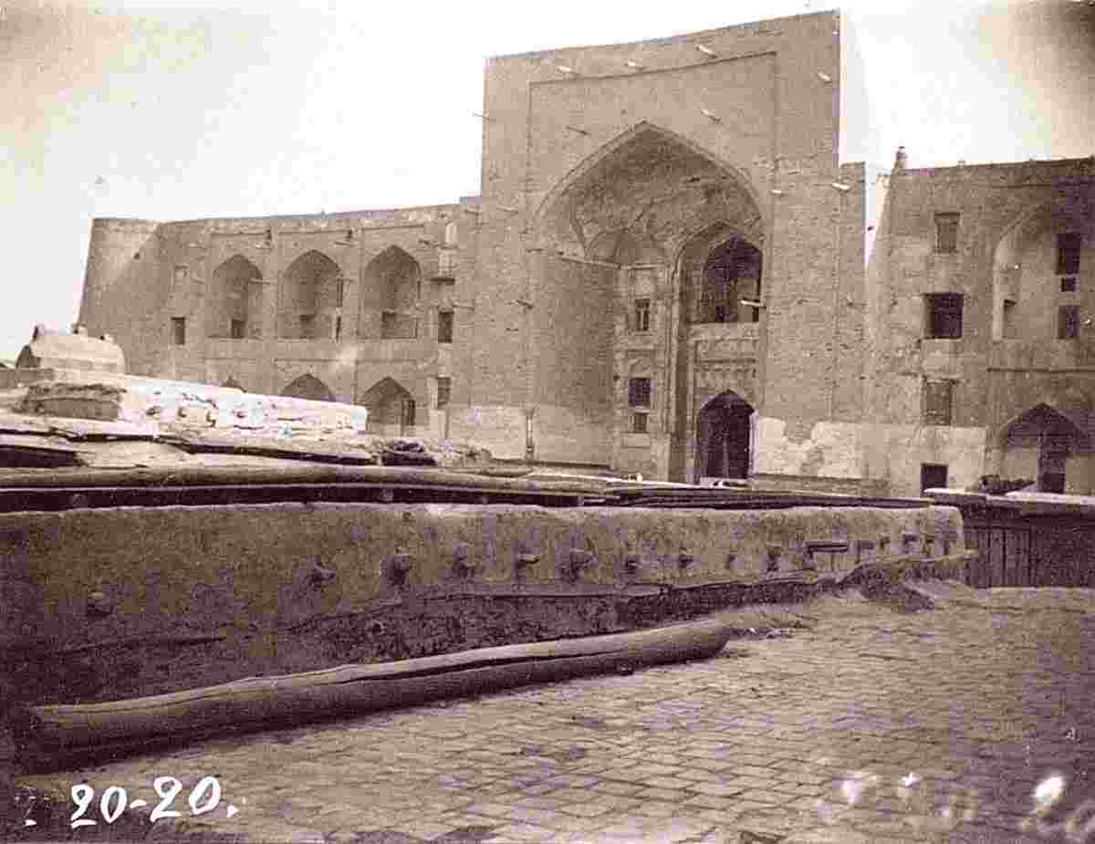 Bukhara. Madrasah Kukeldash