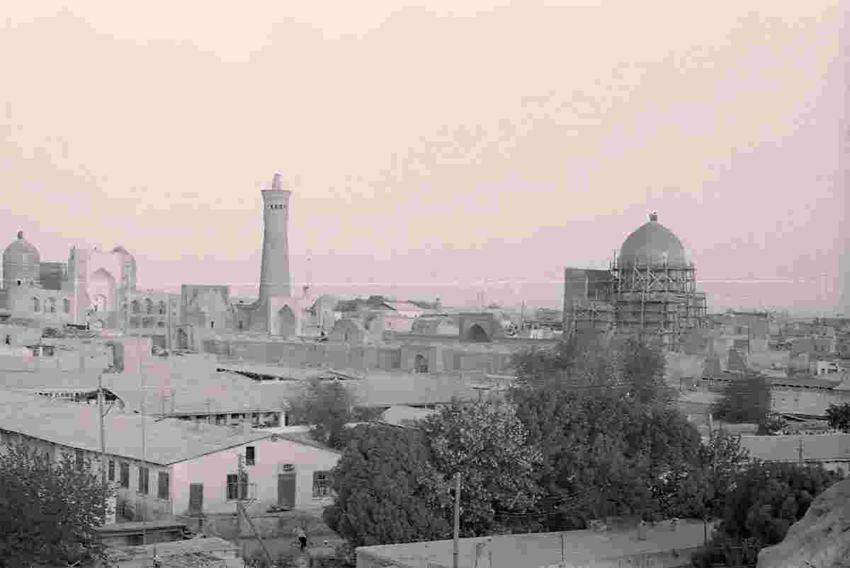 Old Bukhara - city market, Poi-Kalyan complex, 1969