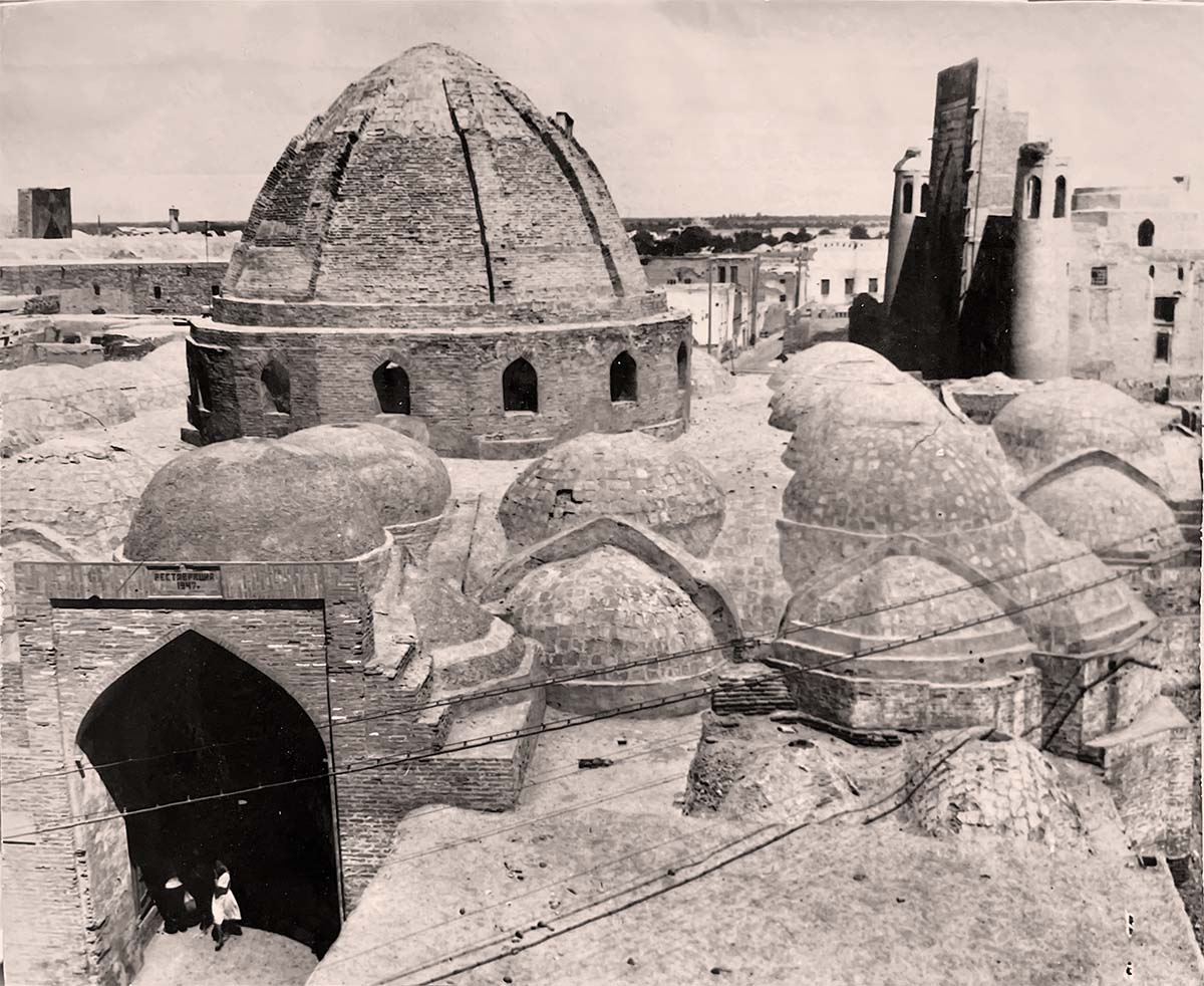 Toki Zargaron - the largest covered bazaar in the center of Bukhara, 1948