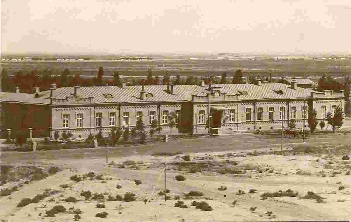 Termez. View from the Church to the Military Assembly, between 1900 and 1910