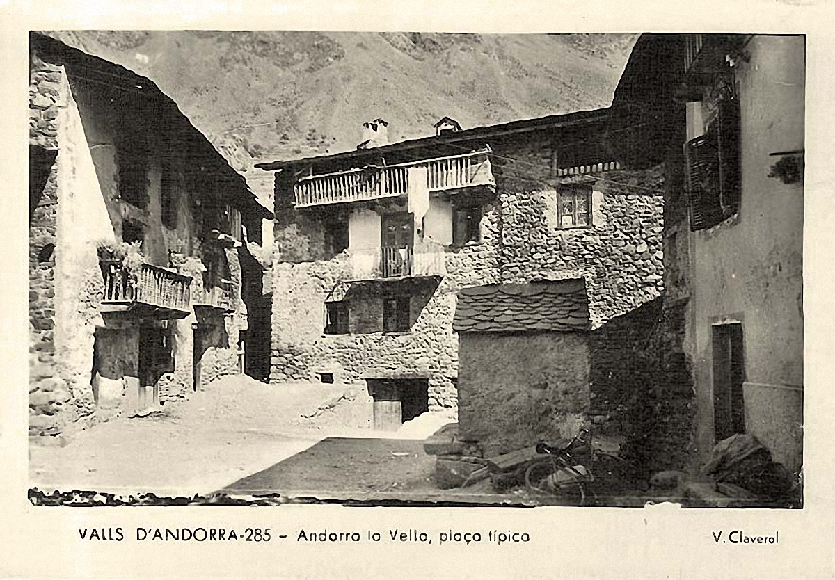Andorra la Vella. Plaça tipica