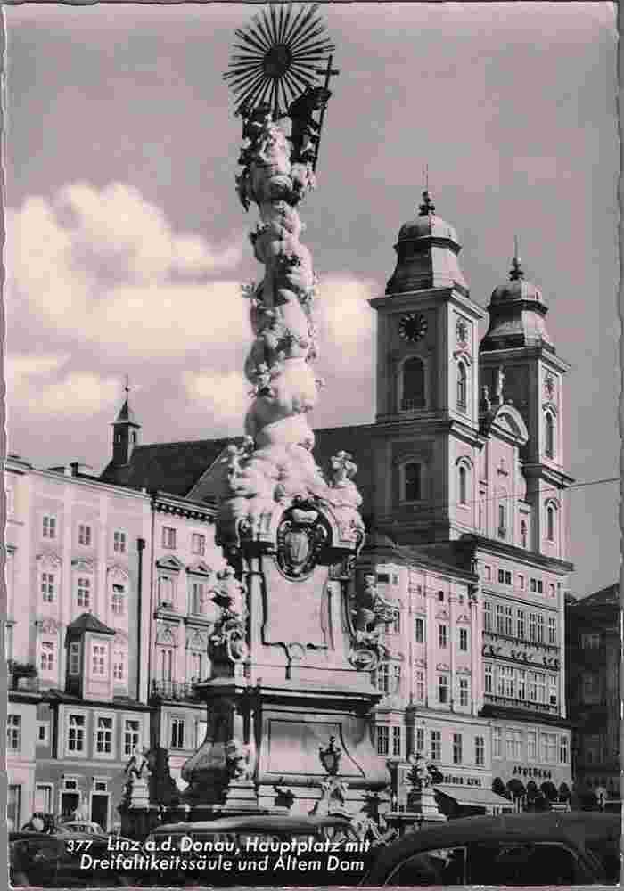 Linz. Main square, Holy Trinity Column and Old Cathedral