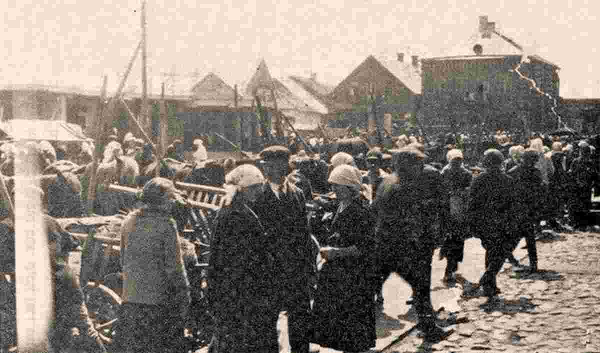 Ashmyany. Market on Kosciuszko Square, between 1930 and 1939