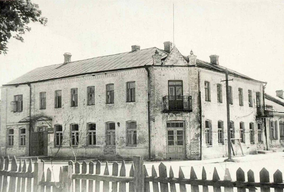 Baranavichy. Apartment building on Telman street, 1949